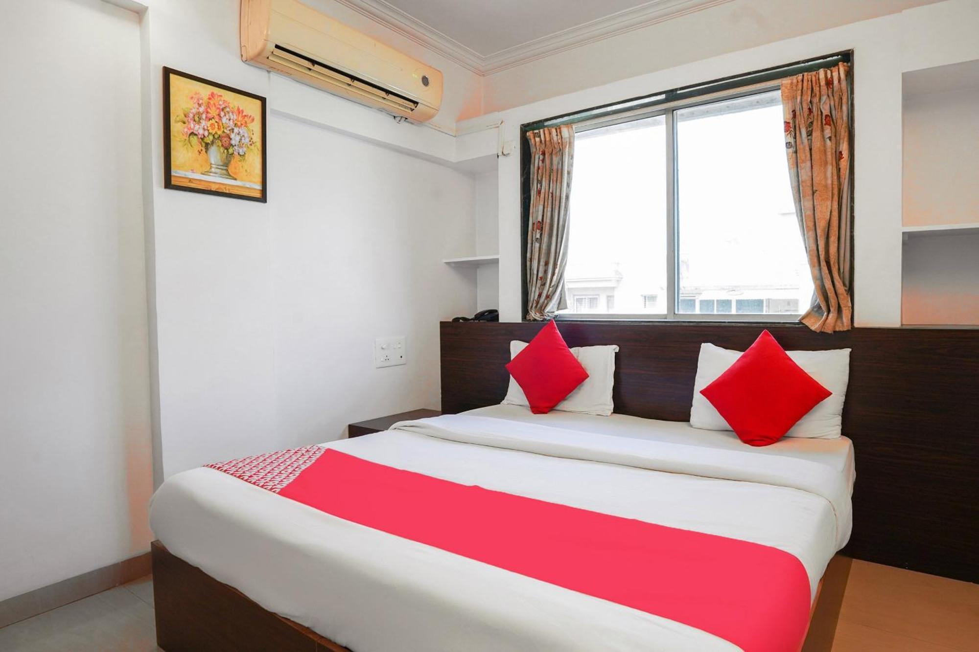 Hotel O The Royal Samrat Pune Exterior foto